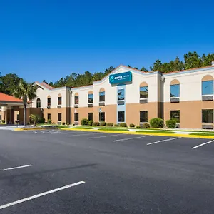 Clarion Pointe Near Stewart Hotel