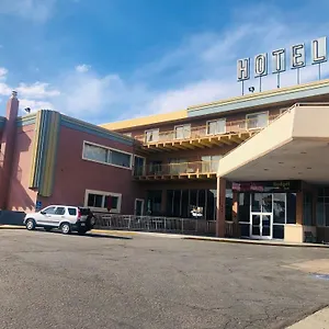 Budget Downtown Hotel